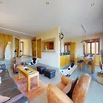 Chalet Majestic With Indoor Pool *