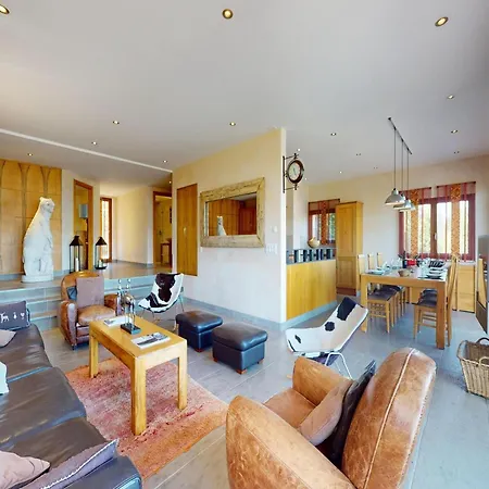 Σαλέ Majestic With Indoor Pool *