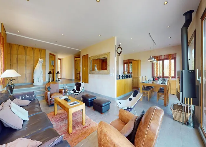 בקתה Majestic With Indoor Pool *