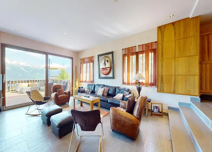 Majestic With Indoor Pool בקתה ננדה